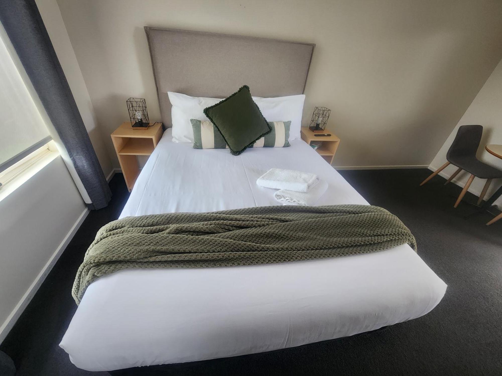 Elphin Serviced Apartments Launceston Room photo