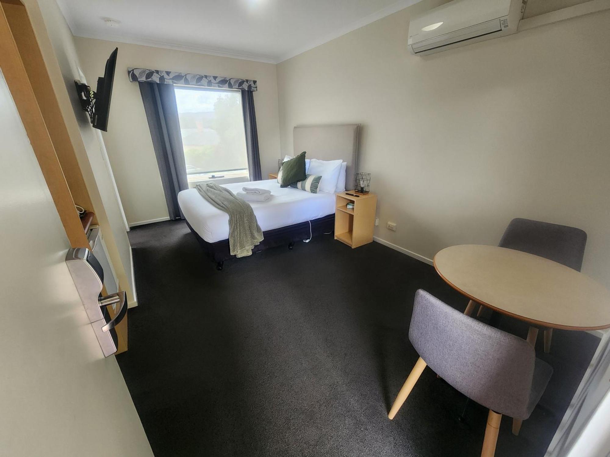 Elphin Serviced Apartments Launceston Room photo